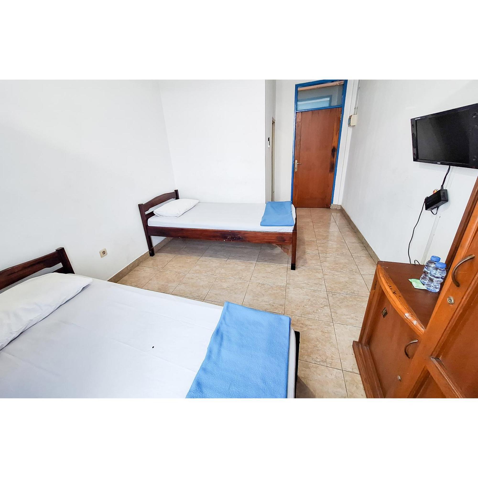 Wisma Pkbi Jabar Mitra Reddoorz Bandung Buitenkant foto